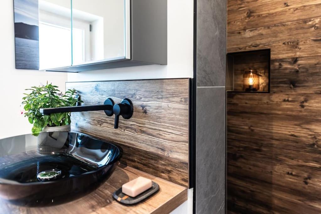 Exklusives Design-Apartment & Sauna Warngau Eksteriør bilde